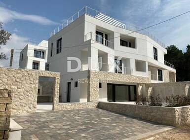 Stan, Zadar, Kožino, prodaja, 800000 €, 138 m2