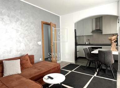 Trosoban stan, Pula, prodaja, 221000 €, 53 m2