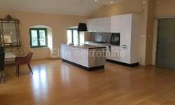 Stan, Opatija, prodaja, 900000 €, 185 m2