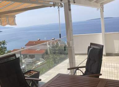 Dvosoban stan, Cres, prodaja, 170000 €, 44 m2