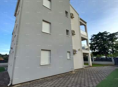 Trosoban stan, Fažana, prodaja, 650000 €, 83 m2