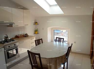 Dvosoban stan, Pula, prodaja, 239000 €, 78 m2