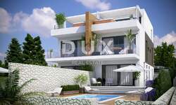 Cetvorosoban stan, Novalja, prodaja, 335000 €, 118 m2