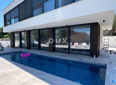 Kuca, Rovinj, Rovinjsko Selo, prodaja, 1250000 €, 270 m2