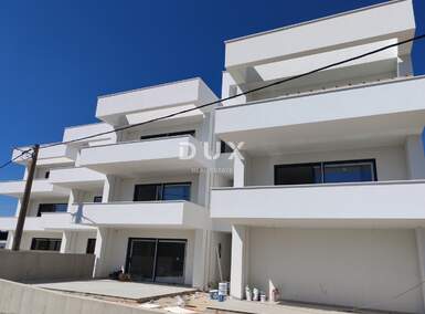 Trosoban stan, Nin, Zaton, prodaja, 427500 €, 95 m2