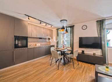 Cetvorosoban stan, Rijeka, Centar, prodaja, 310000 €, 94 m2