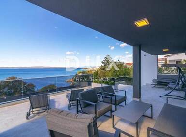 Kuca, Novi Vinodolski, prodaja, 1200000 €, 288 m2