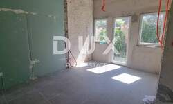 Trosoban stan, Pula, Centar, prodaja, 149900 €, 45 m2