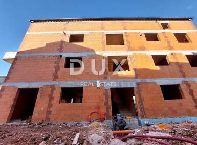 Trosoban stan, Rovinj, prodaja, 450000 €, 81 m2