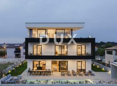 Kuca, Pula, Veli vrh, prodaja, 2075000 €, 470 m2