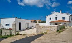 Kuca, Bale, prodaja, 450000 €, 183 m2