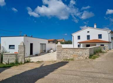 Kuca, Bale, prodaja, 450000 €, 183 m2