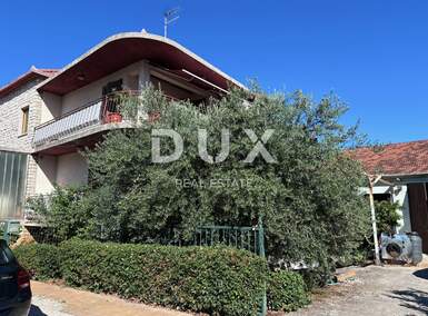 Kuca, Zadar, Melada (Maslina), prodaja, 690000 €, 462 m2