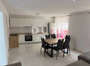 Kuca, Novi Vinodolski, prodaja, 540000 €, 280 m2