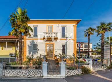 Kuca, Malinska-Dubašnica, Bogovići, prodaja, 850000 €, 220 m2