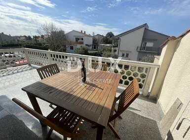 Kuca, Krk, prodaja, 675000 €, 180 m2