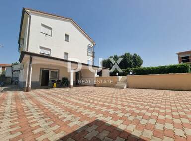 Kuca, Poreč, prodaja, 700000 €, 360 m2