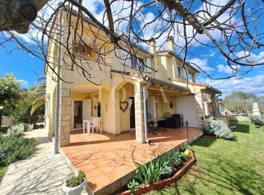 Kuca, Malinska-Dubašnica, Malinska, prodaja, 410000 €, 86 m2