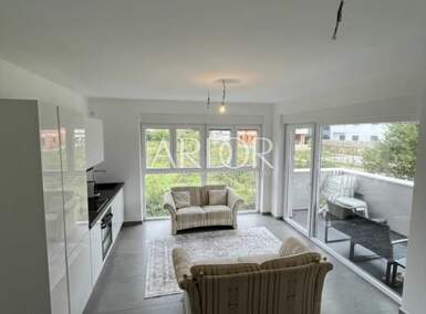 Trosoban stan, Medulin, prodaja, 206500 €, 58 m2