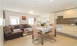 Dvosoban stan, Pula, prodaja, 268000 €, 88 m2