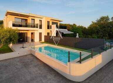 Kuca, Umag, prodaja, 499000 €, 122 m2