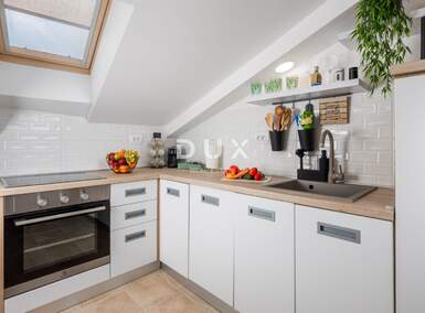 Trosoban stan, Rijeka, Centar, najam, 800 €, 65 m2