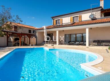 Kuca, Žminj, prodaja, 850000 €, 398 m2