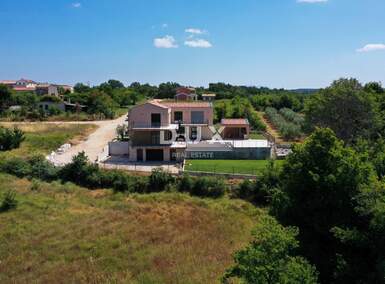 Kuca, Višnjan, prodaja, 1190000 €, 377 m2