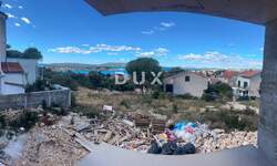 Trosoban stan, Šibenik, Brodarica, prodaja, 275000 €, 70 m2