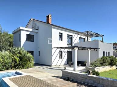 Kuca, Pula, Monteserpo - Komunal, prodaja, 770000 €, 250 m2