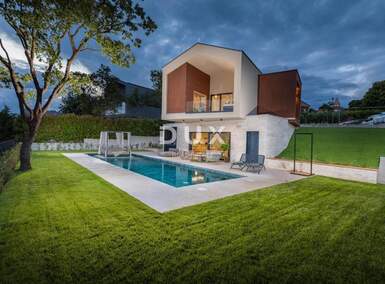 Kuca, Poreč, prodaja, 1200000 €, 200 m2