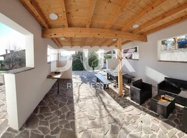 Kuca, Rijeka, Krimeja, prodaja, 550000 €, 108 m2