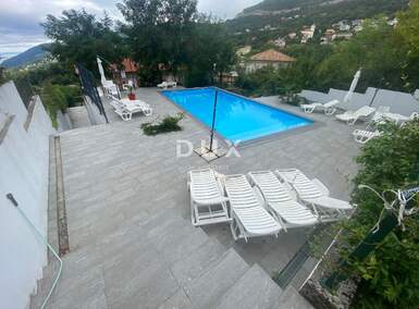 Trosoban stan, Opatija, Veprinac, prodaja, 245000 €, 82 m2