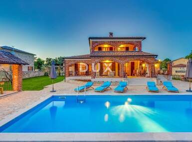 Kuca, Višnjan, prodaja, 775000 €, 205 m2