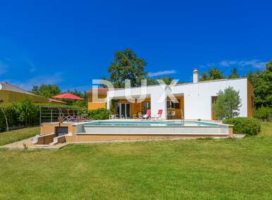 Kuca, Svetvinčenat, prodaja, 570000 €, 180 m2