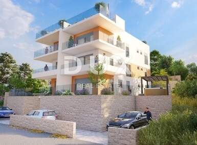 Trosoban stan, Trogir, Čiovo, prodaja, 420000 €, 100 m2