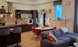 Trosoban stan, Rijeka, Centar, najam, 950 €, 72 m2