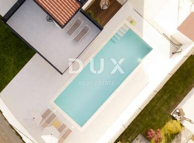 Kuca, Rovinj, prodaja, 600000 €, 230 m2