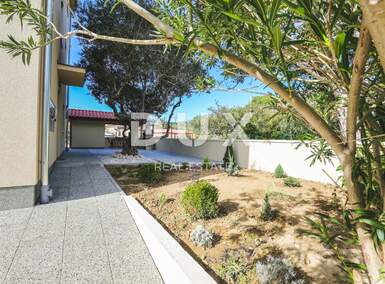 Dvosoban stan, Rab, Banjol, prodaja, 187000 €, 51 m2