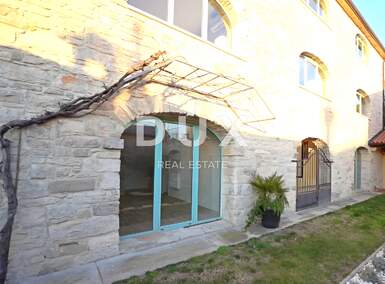 Trosoban stan, Buje, prodaja, 269000 €, 79 m2