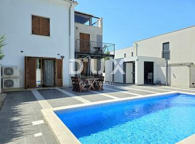 Kuca, Medulin, Banjole, prodaja, 530000 €, 138 m2