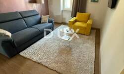 Dvosoban stan, Pula, Centar, najam, 1200 €, 51 m2