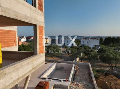 Trosoban stan, Vodice, prodaja, 330000 €, 80 m2