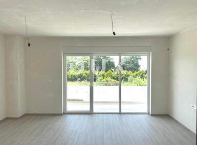 Trosoban stan, Medulin, prodaja, 176000 €, 61 m2