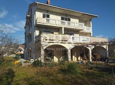 Kuca, Rijeka, Pehlin, prodaja, 750000 €, 412 m2