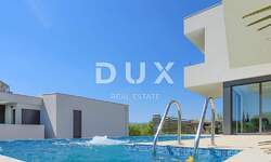 Kuca, Kostrena, prodaja, 1900000 €, 330 m2