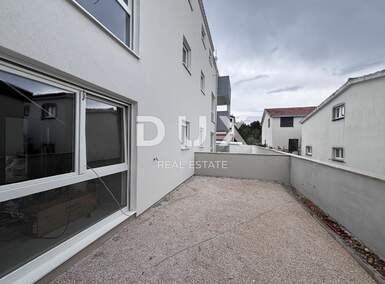 Trosoban stan, Vir, prodaja, 195000 €, 98 m2