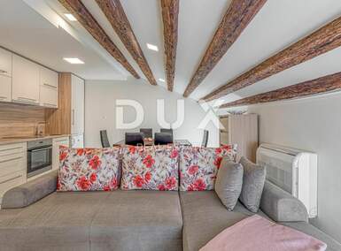 Dvosoban stan, Poreč, prodaja, 250000 €, 50 m2