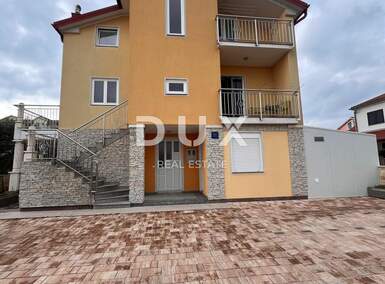 Kuca, Šibenik, Bilice, prodaja, 571000 €, 306 m2