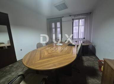 Poslovni prostor, Rijeka, Centar, najam, 250 €, 18 m2